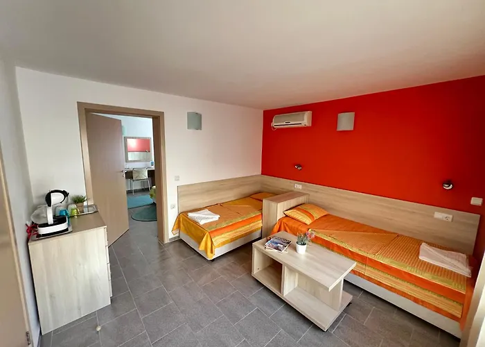 Lotus * סבטי ולאס